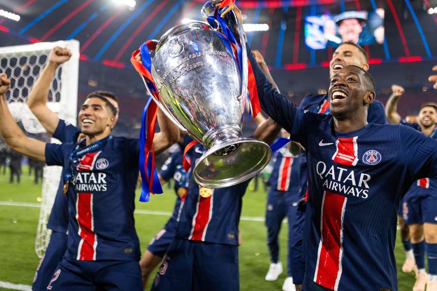 PSG Demble Perayaan yang Mewah